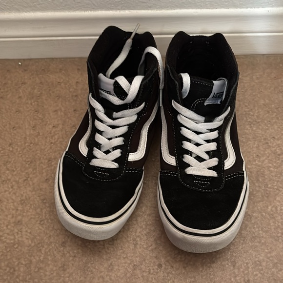 Old Skool high top black and white vans - Picture 2 of 3